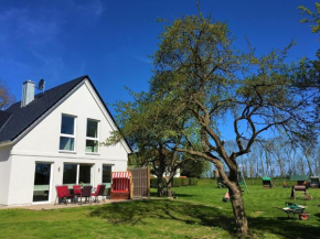 Ferienhaus Sommersonne, Hof zur Sonnenseite Fehmarn, 4 Sterne